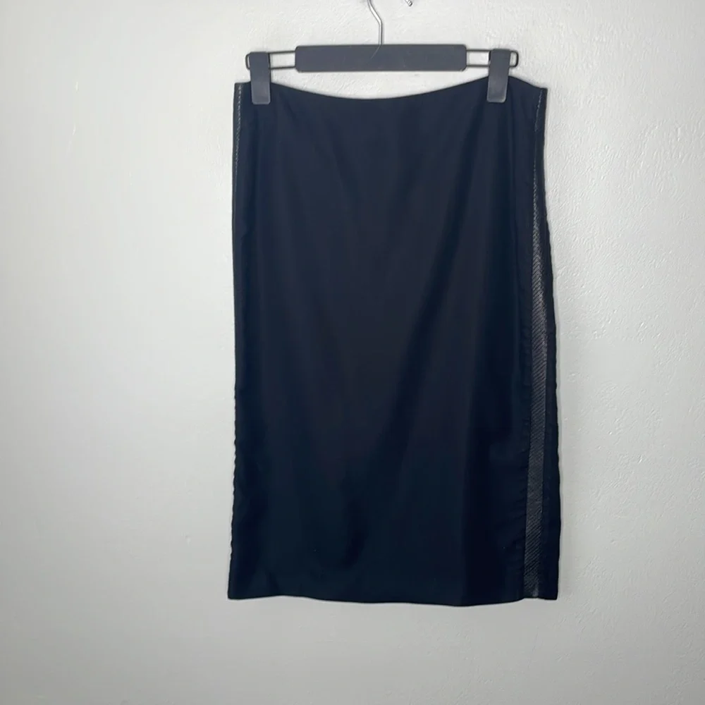 Alexander McQueen Python and silk pencil skirt - Picture 3 of 8